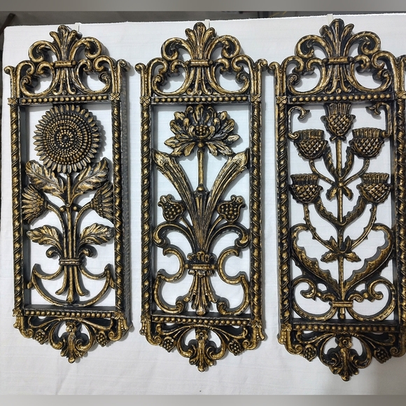 Dart 1975 floral wall plaques - Picture 6 of 14